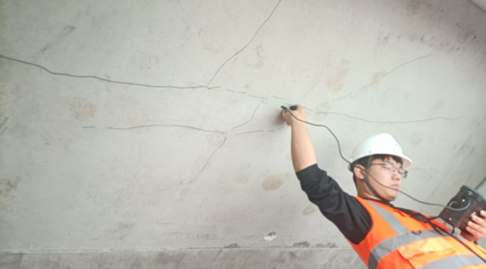 房屋楼板裂缝检测鉴定